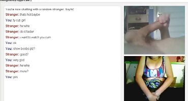 তার কামোত্তেজক লিঙ্গ ম্যাসেজ সেক্স ইংলিশ ভিডিও দিয়ে, মেয়েটি লোকটিকে কাম করে দিল।