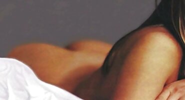 চিক সত্যিই ভক্তদের ভিড় সামনে ইংলিশ ভিডিও সেক্স মঞ্চে cums