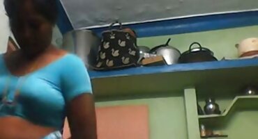 চাঁচা ইংলিশ সেক্স ভিডিও ডাউনলোড মন্দিরের সাথে মুরগি একটি strapon সঙ্গে একটি কালো মানুষ fucked
