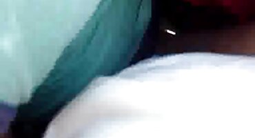 অশ্লীল এবং উদ্বিগ্ন বোন তার ভাইয়ের সাথে হট ইংলিশ সেক্স ভিডিও চুদতে চায়।