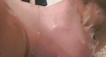 লোমশ ক্রোচ রাশিয়ান স্বর্ণকেশী Alecia ইংলিশ সেক্স ভিডিও ডট কম ফক্স বিছানায় cums