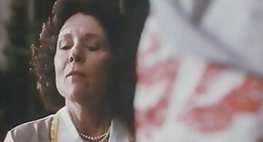 লাজুক বাঁড়া ইংলিশ সেক্স ভিডিও চুষে এবং অপরিচিত এর উষ্ণ বাঁড়া গিলে