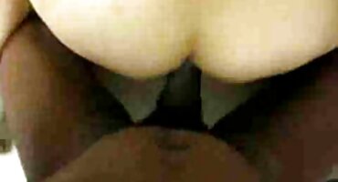 রাশিয়ান তার স্বামীর পায়ে হস্তমৈথুন করে এবং তার ইংলিশ সেক্স এইচডি ভিডিও ভগ উন্মুক্ত করে।