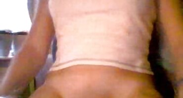 গোলাপী pantyhose মধ্যে রাশিয়ান লেসবিয়ান বান্ধবীর কাছ থেকে cunnilingus পায় নিউ ইংলিশ সেক্স ভিডিও