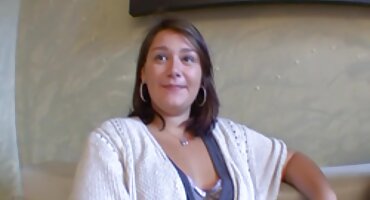 স্বর্ণকেশী প্রায় একটি গাড়ী সঙ্গে একটি প্রচণ্ড উত্তেজনা ইংলিশ ভিডিও সেক্স ভিডিও সময় তার ব্রা ভেঙ্গে