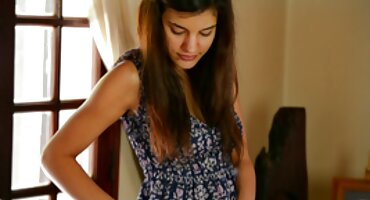 বান্ধবীর ছেলে স্টকিংস মধ্যে একটি পরিপক্ক মহিলা ইংলিশ সেক্স ভিডিও ডট কম fucks