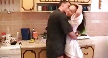 আপনাকে মেয়েটিকে চাটতে হবে যাতে সে সেক্স ইংলিশ ভিডিও চুষতে চায়।