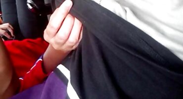 সেক্সি ফ্লাইট অ্যাটেনডেন্টরা প্রশিক্ষণের পরিবর্তে একটি গ্রুপ সেক্স সেক্স ভিডিও ইংলিশ সেক্সের ব্যবস্থা করেছিল।