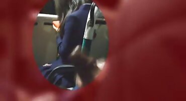 বস্টি চিক ইংলিশ সেক্স ভিডিও সেক্স তার বন্ধুর বয়ফ্রেন্ডের কাছে শিশ্ন চুষছে।