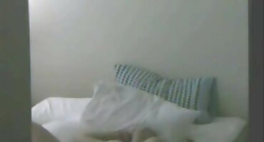 ড্রেসিংরুমে একজন সেক্স ইংলিশ সেক্স ভিডিও ব্যবসায়ী মহিলা এবং তার স্বচ্ছ বান্ধবীর সাথে আবেগপূর্ণ যৌনতা।