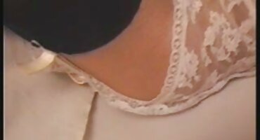 বাচ্চারা পায়ূর খেলনা নিয়ে খেলে এবং লেসবিয়ান সেক্স করে ইংলিশ ওপেন সেক্স ভিডিও