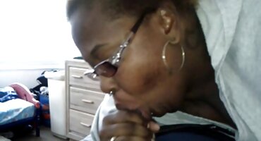 ডিক ইন ইংলিশ ভিডিও সেক্স ভিডিও এ সামব্রেরো একটি রেস্তোরাঁর বিশ্রামাগারে একজন বয়স্ক মহিলাকে চুদেছিল।