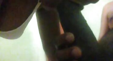 sneakers মধ্যে শীতল কুক্কুট বন্ধ সেক্স ইংলিশ ভিডিও jerking থেকে তার পা এবং কাম ছড়িয়ে