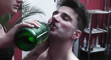 বিলাসবহুল স্বর্ণকেশী কুক্কুট বন্ধু এবং cums fucks ইংলিশ ভিডিও সেক্স ভিডিও