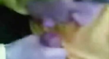 রাশিয়ান শ্যামাঙ্গিনী তার প্যান্টি তার নিউ ইংলিশ সেক্স ভিডিও হাঁটুর কাছে টেনে নামিয়ে ঝাঁকুনি দিল।