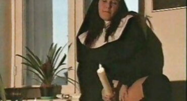 একজন জাপানি মহিলা একজন ইংলিশ ভিডিও সেক্স মাতাল জাপানি সহকর্মীর সাথে সেক্স করেছেন।