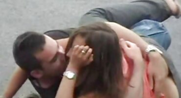 জাপানি সেক্স সেক্স ভিডিও ইংলিশ মেয়ে একটি ভাইব্রেটর দিয়ে তার লোমশ ভগ হস্তমৈথুন করে।